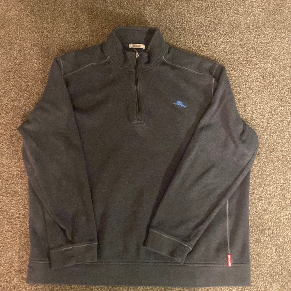 Men’s grey quarter zip